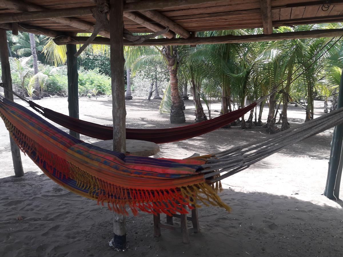 Hostal Pachamama Isla de Canas Bagian luar foto