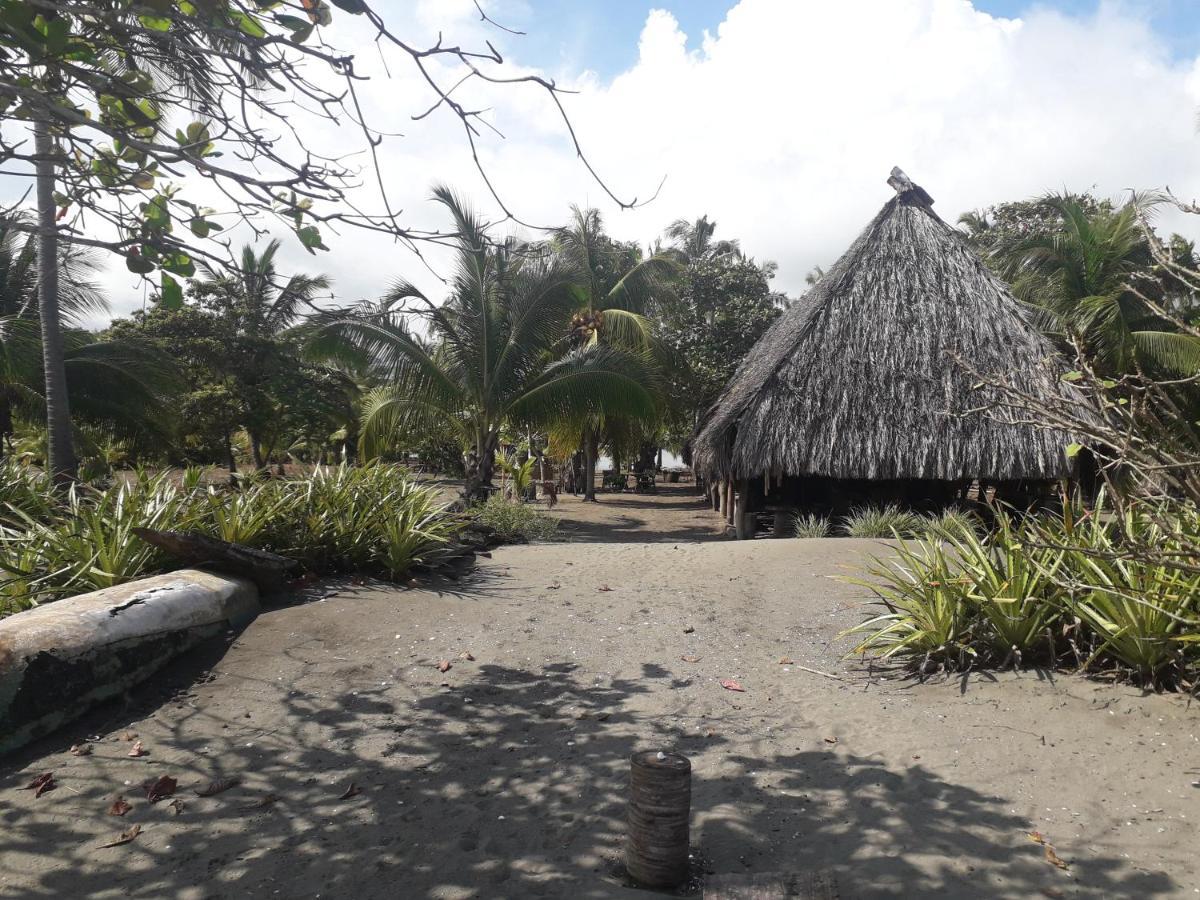 Hostal Pachamama Isla de Canas Bagian luar foto