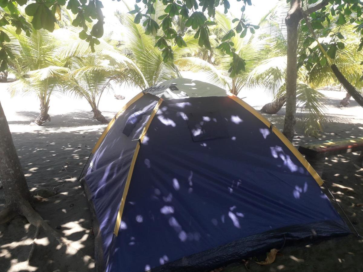 Hostal Pachamama Isla de Canas Bagian luar foto