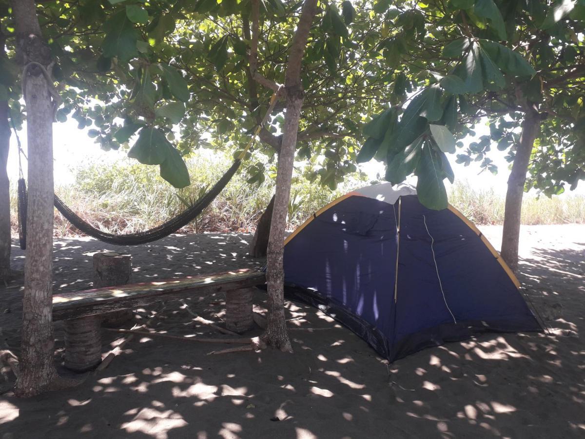 Hostal Pachamama Isla de Canas Bagian luar foto